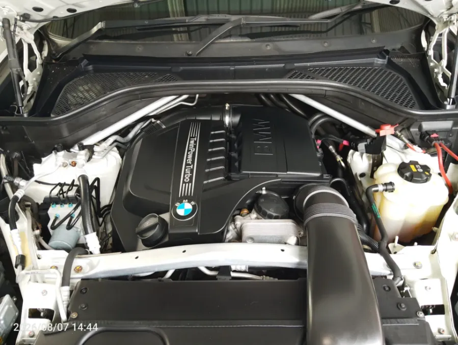 Foto Mobil Bekas Mesin BMW X5 3.0 Xdrive35i Xline tahun 2017