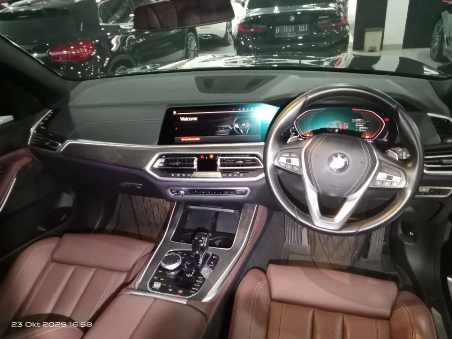 Foto Mobil Bekas Dashboard BMW X5 3.0 Xdrive40i Xline tahun 2019