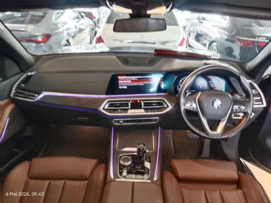 Foto Mobil Bekas Dashboard BMW X5 3.0 Xdrive40i Xline tahun 2019