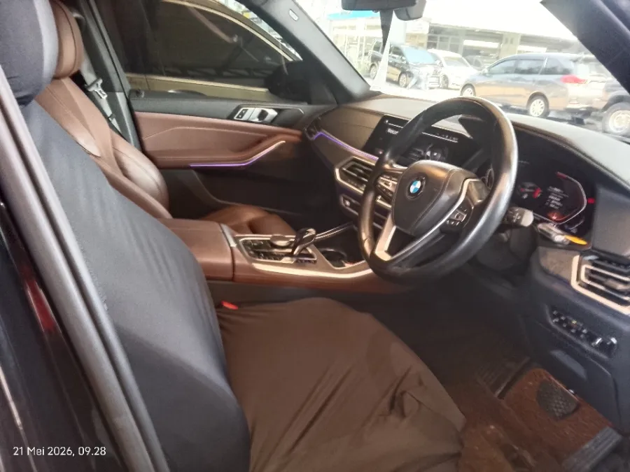 Foto Mobil Bekas Kabin Depan BMW X5 3.0 Xdrive40i Xline tahun 2019