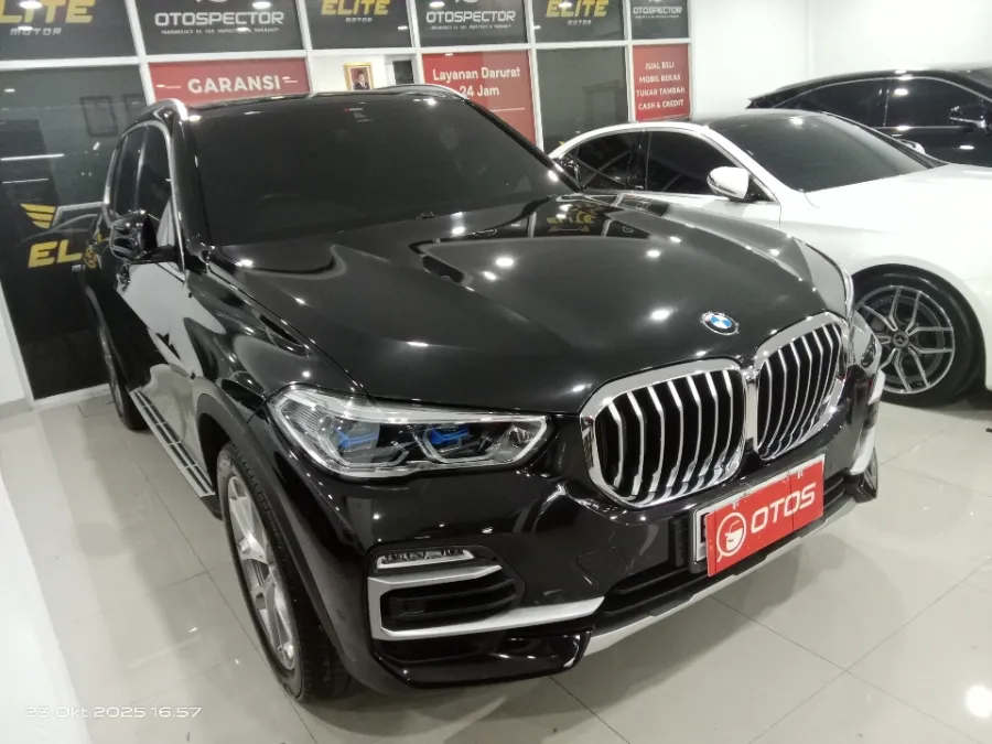 Foto Mobil Bekas Kanan Depan BMW X5 3.0 Xdrive40i Xline tahun 2019