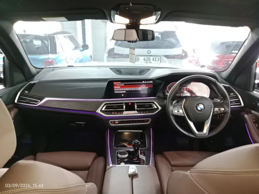 Foto Mobil Bekas Dashboard BMW X5 3.0 Xdrive40i Xline tahun 2020