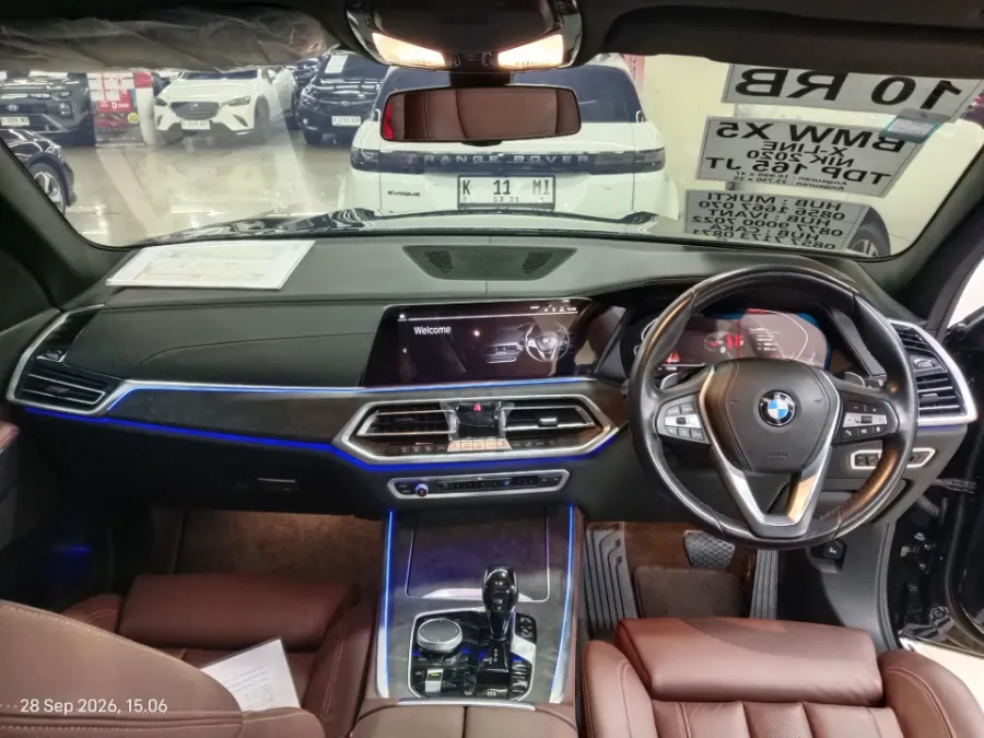 Foto Mobil Bekas Dashboard BMW X5 3.0 Xdrive40i Xline tahun 2020