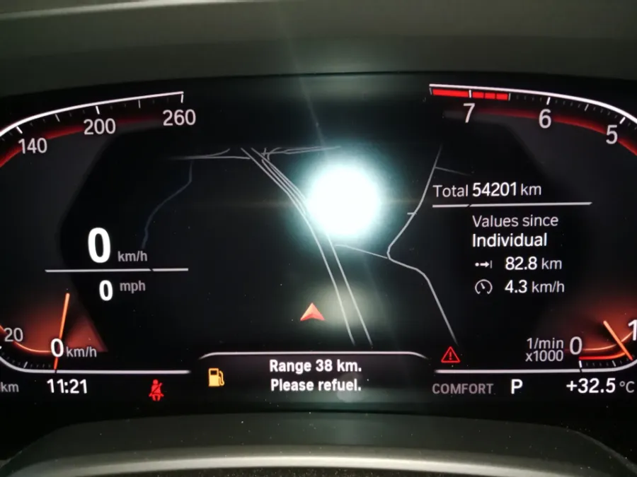 Foto Mobil Bekas Odometer BMW X5 3.0 Xdrive40i Xline tahun 2020