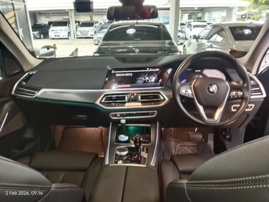 Foto Mobil Bekas Dashboard BMW X5 3.0 Xdrive40i Xline tahun 2022