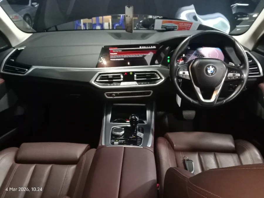 Foto Mobil Bekas Dashboard BMW X5 3.0 Xdrive40i Xline tahun 2022