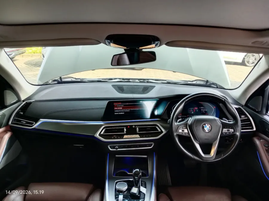 Foto Mobil Bekas Dashboard BMW X5 3.0 Xdrive40i Xline tahun 2022