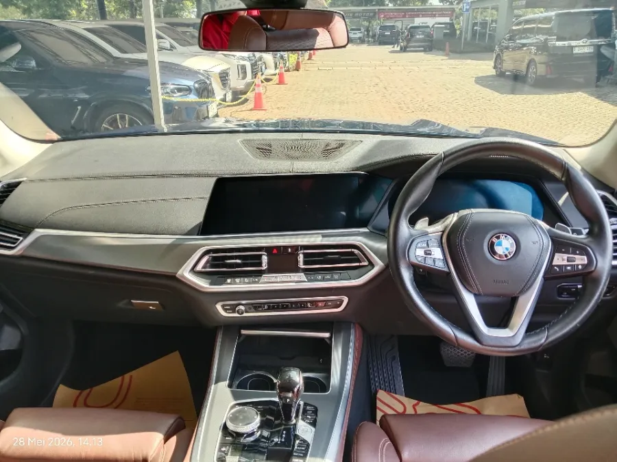 Foto Mobil Bekas Dashboard BMW X5 3.0 Xdrive40i Xline tahun 2022