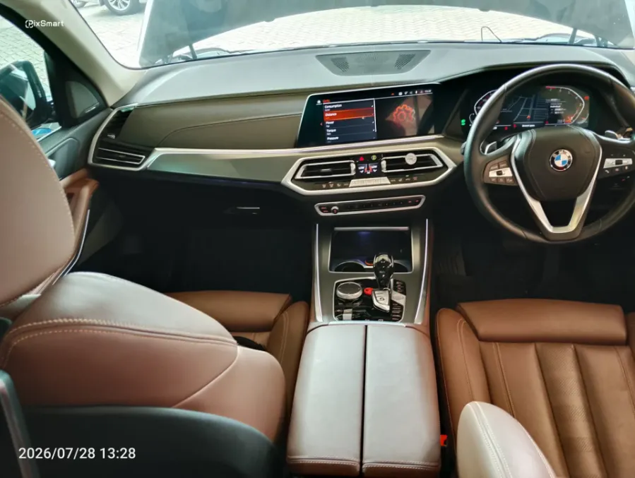 Foto Mobil Bekas Dashboard BMW X5 3.0 Xdrive40i Xline tahun 2022