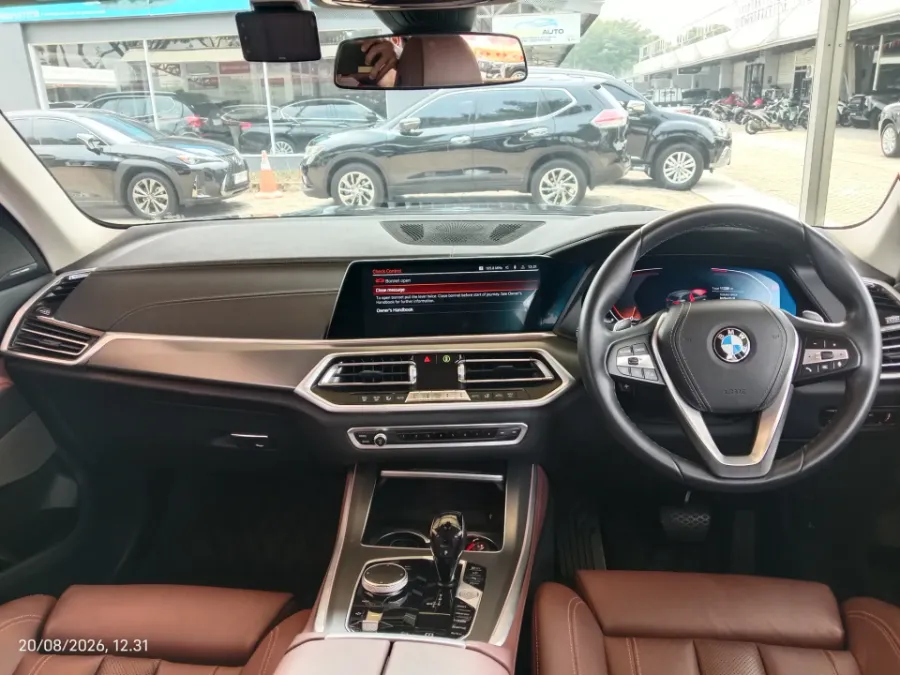 Foto Mobil Bekas Dashboard BMW X5 3.0 Xdrive40i Xline tahun 2022