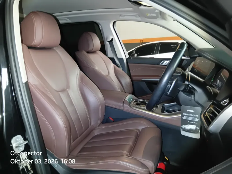 Foto Mobil Bekas Kabin Depan BMW X5 3.0 Xdrive40i Xline tahun 2022