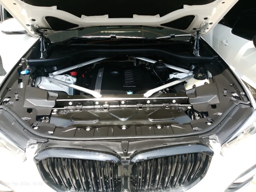 Foto Mobil Bekas Mesin BMW X5 3.0 Xdrive40i Xline tahun 2022
