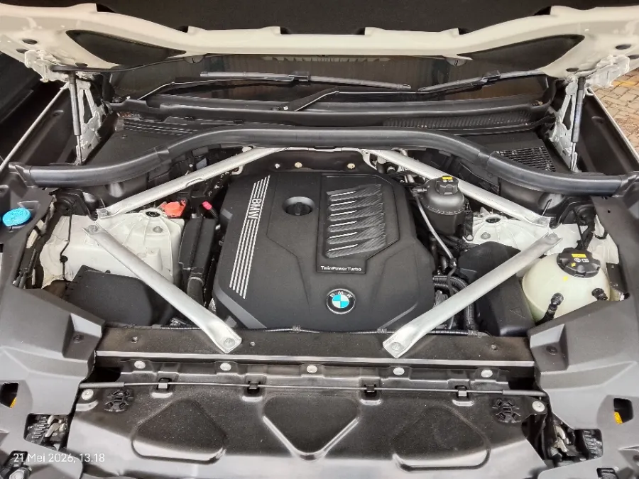 Foto Mobil Bekas Mesin BMW X5 3.0 Xdrive40i Xline tahun 2022