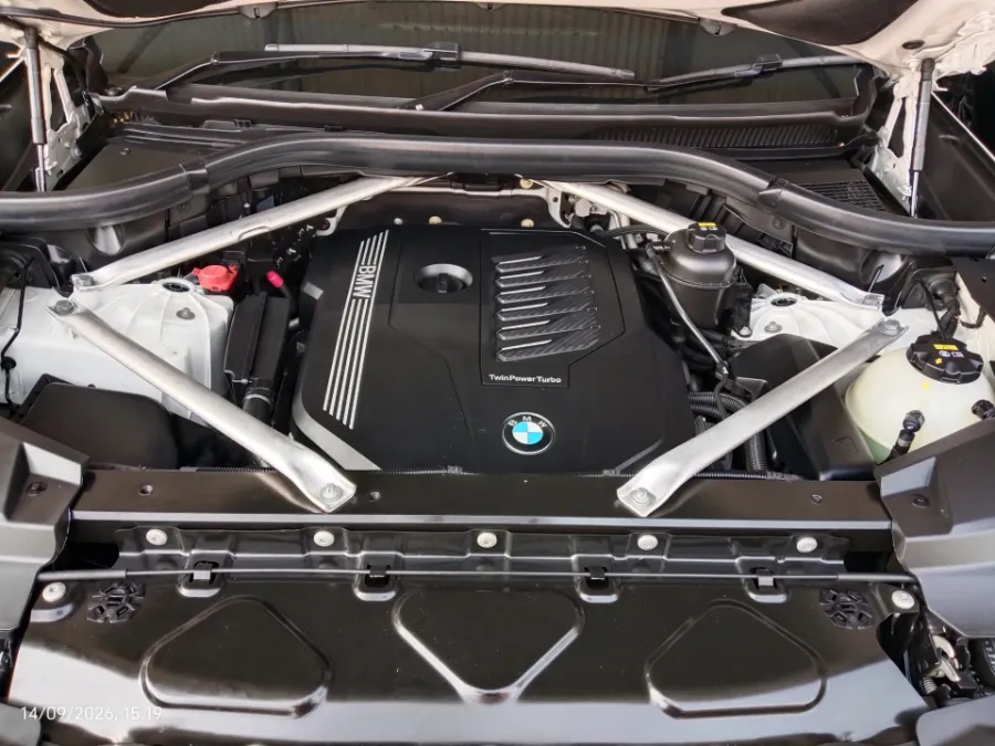 Foto Mobil Bekas Mesin BMW X5 3.0 Xdrive40i Xline tahun 2022