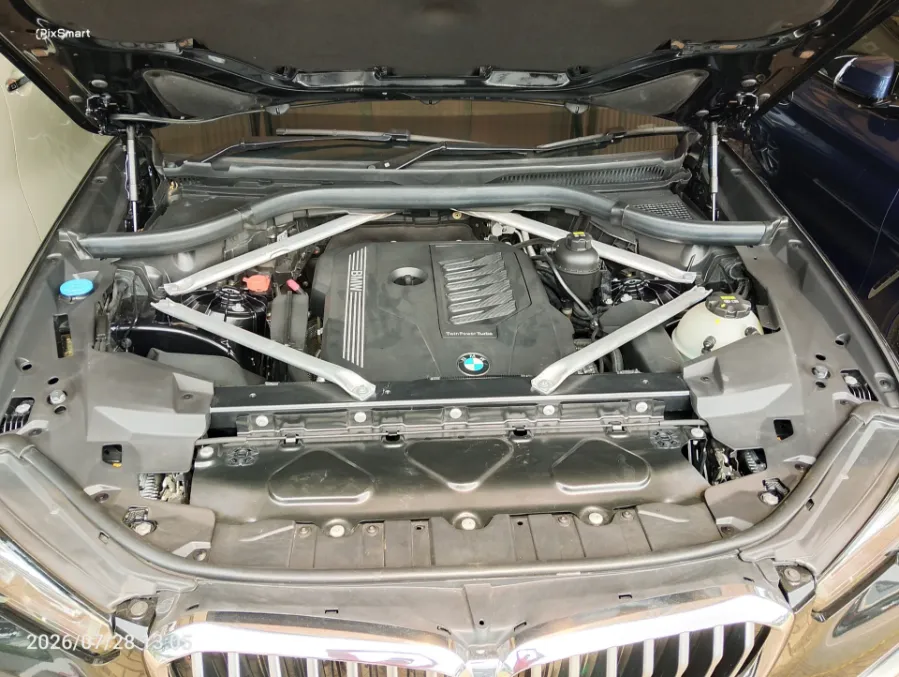 Foto Mobil Bekas Mesin BMW X5 3.0 Xdrive40i Xline tahun 2022