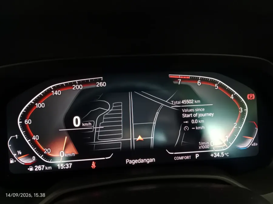 Foto Mobil Bekas Odometer BMW X5 3.0 Xdrive40i Xline tahun 2022