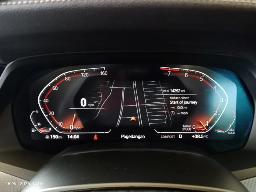Foto Mobil Bekas Odometer BMW X5 3.0 Xdrive40i Xline tahun 2022