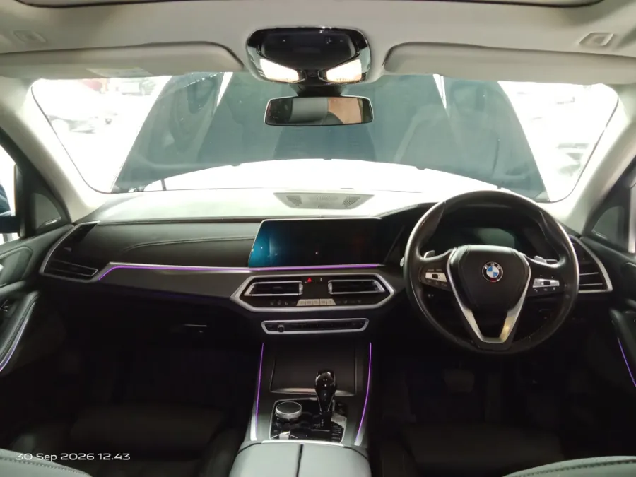 Foto Mobil Bekas Dashboard BMW X5 3.0 Xdrive40i Xline tahun 2023