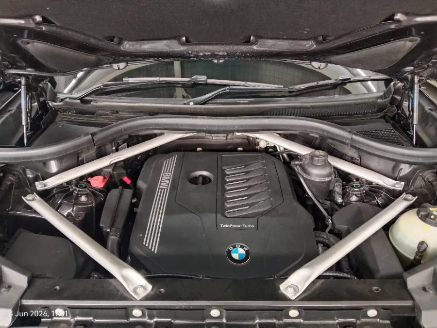 Foto Mobil Bekas Mesin BMW X5 3.0 Xdrive40i Xline tahun 2023