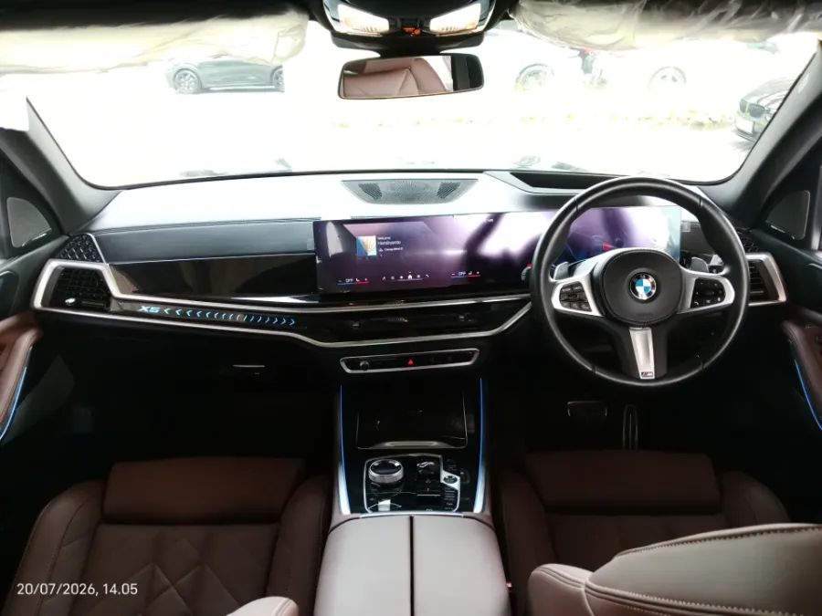 Foto Mobil Bekas Dashboard BMW X5 3.0 Xdrive40i Xline tahun 2024