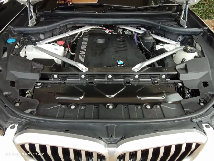Foto Mobil Bekas Mesin BMW X5 3.0 Xdrive40i Xline tahun 2024