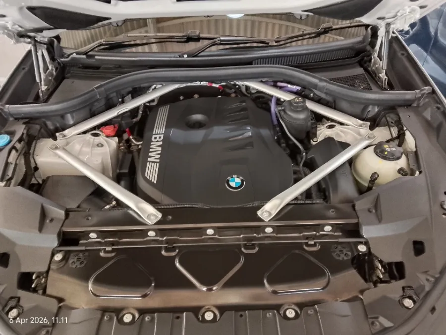 Foto Mobil Bekas Mesin BMW X6 3.0 Xdrive40i tahun 2023