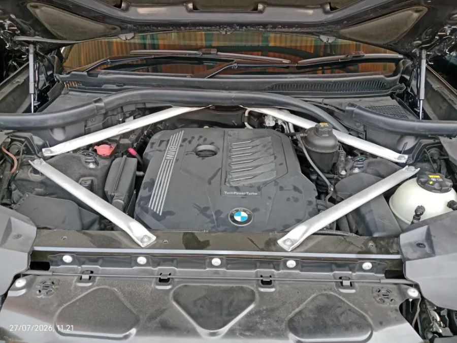 Foto Mobil Bekas Mesin BMW X7 3.0 xDrive40i tahun 2020