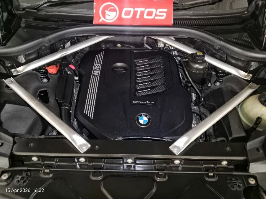 Foto Mobil Bekas Mesin BMW X7 3.0 xDrive40i tahun 2021