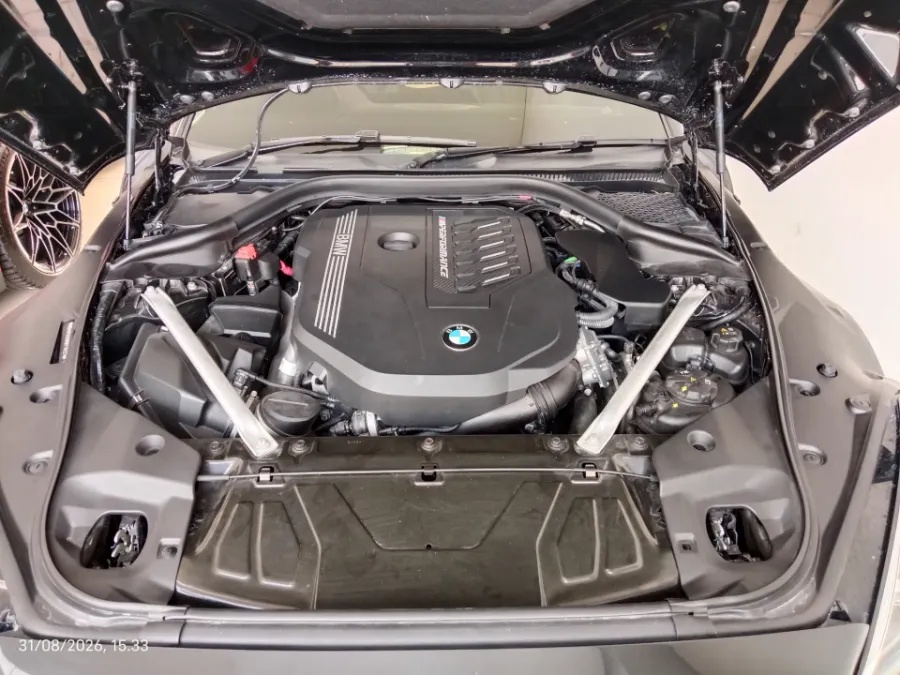 Foto Mobil Bekas Mesin BMW Z4 3.0 tahun 2023