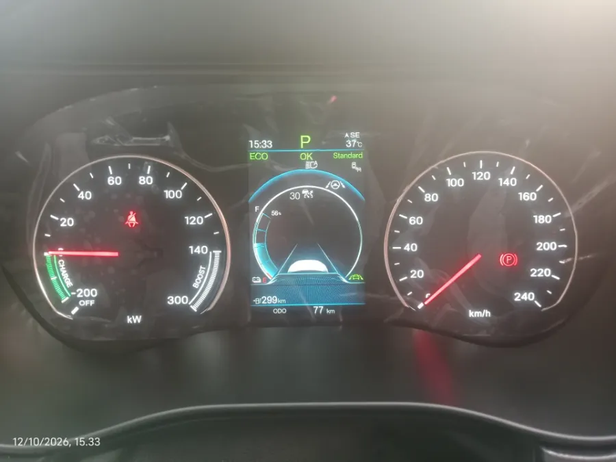 Foto Mobil Bekas Odometer BYD M6 Superior Captain 6-Seater tahun 2025