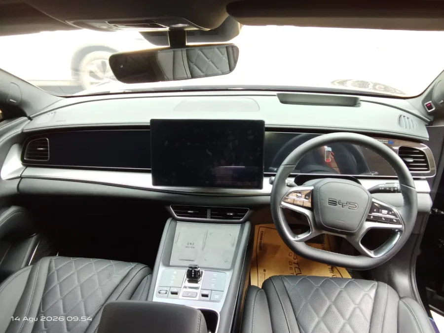 Foto Mobil Bekas Dashboard BYD Sealion Performance tahun 2025