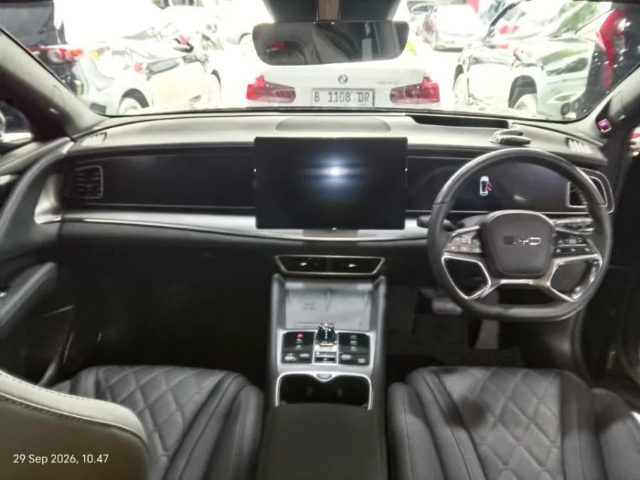 Foto Mobil Bekas Dashboard BYD Sealion Performance tahun 2025