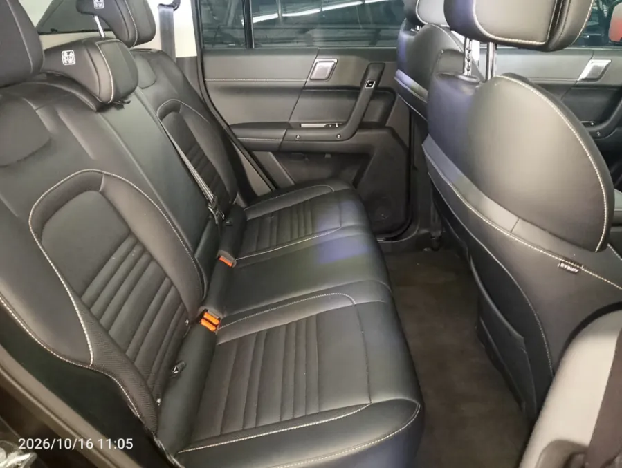 Foto Mobil Bekas Kabin Belakang Chery J6 (iCar 03) IWD tahun 2025