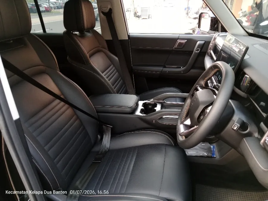 Foto Mobil Bekas Kabin Depan Chery J6 (iCar 03) IWD tahun 2025