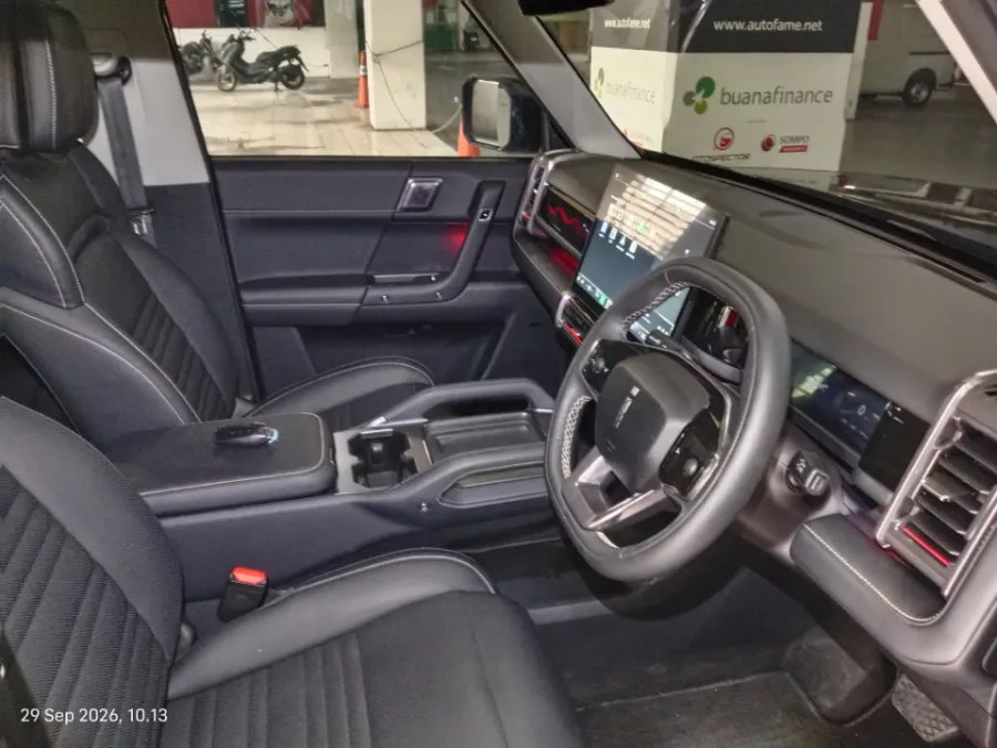 Foto Mobil Bekas Kabin Depan Chery J6 (iCar 03) IWD tahun 2025