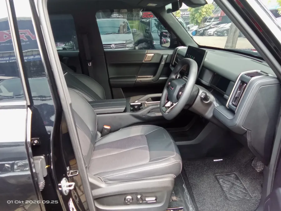Foto Mobil Bekas Kabin Depan Chery J6 (iCar 03) T IWD tahun 2025