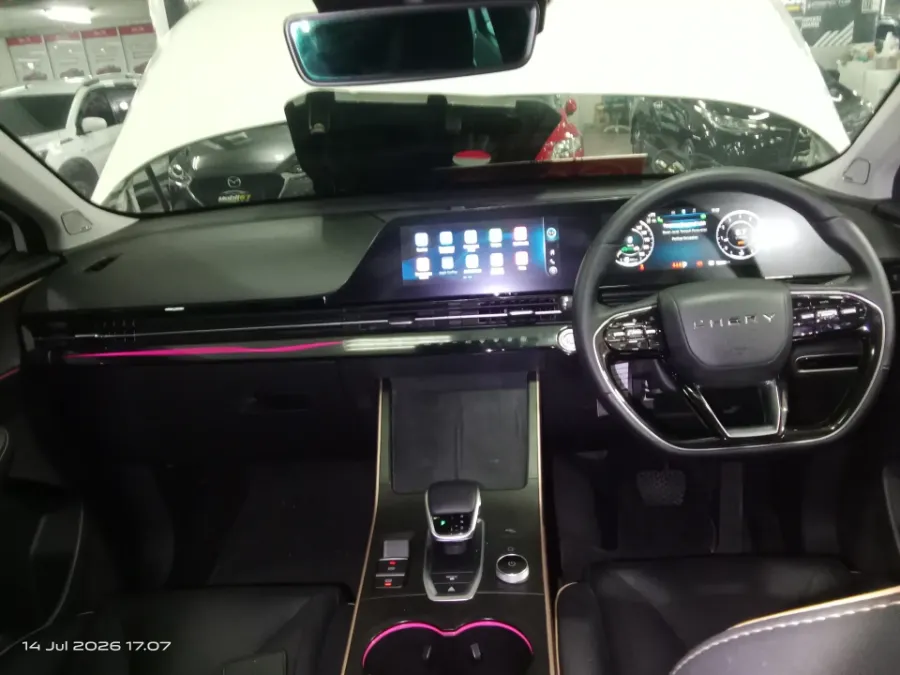 Foto Mobil Bekas Dashboard Chery Omoda 5 1.5 4x2 Luxury tahun 2023