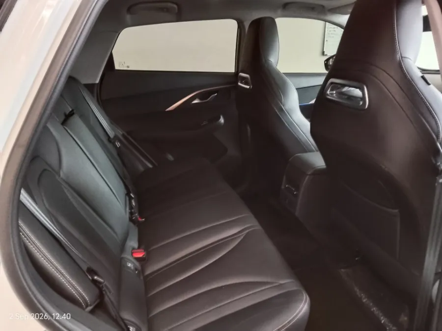 Foto Mobil Bekas Kabin Belakang Chery Omoda 5 1.5 4x2 Luxury tahun 2023