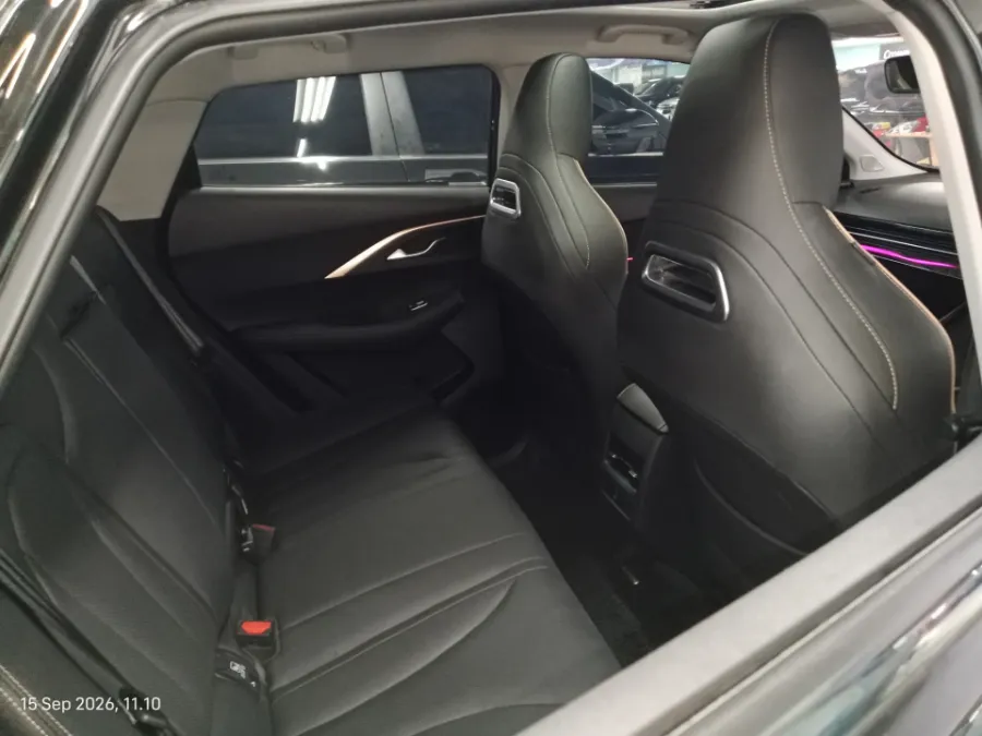 Foto Mobil Bekas Kabin Belakang Chery Omoda 5 1.5 4x2 Luxury tahun 2023