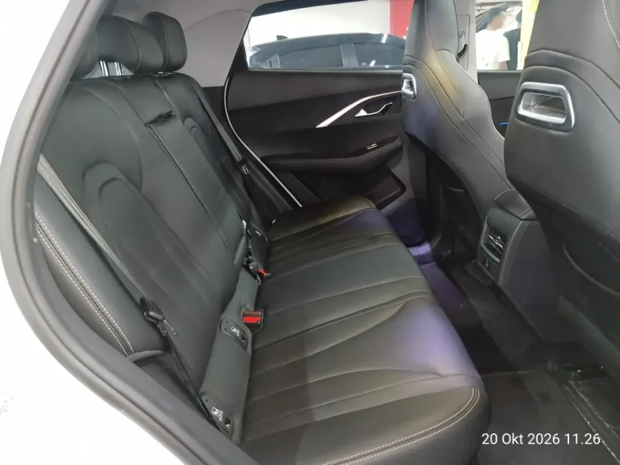 Foto Mobil Bekas Kabin Belakang Chery Omoda 5 1.5 4x2 Luxury tahun 2023
