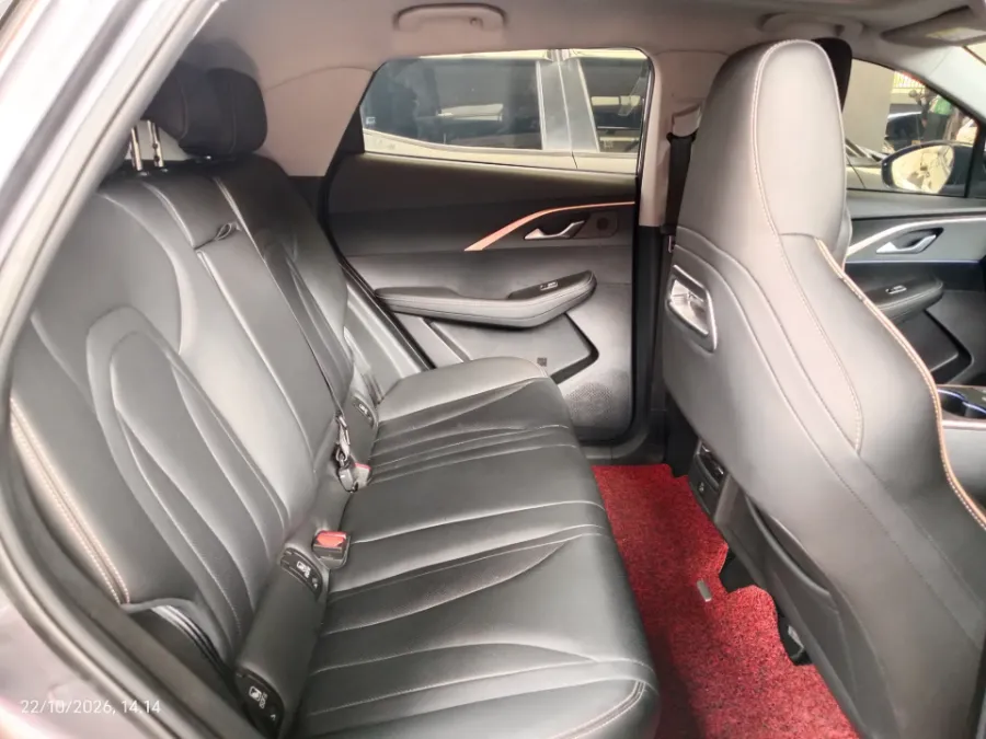 Foto Mobil Bekas Kabin Belakang Chery Omoda 5 1.5 4x2 Luxury tahun 2023