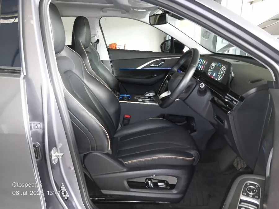 Foto Mobil Bekas Kabin Depan Chery Omoda 5 1.5 4x2 Luxury tahun 2023
