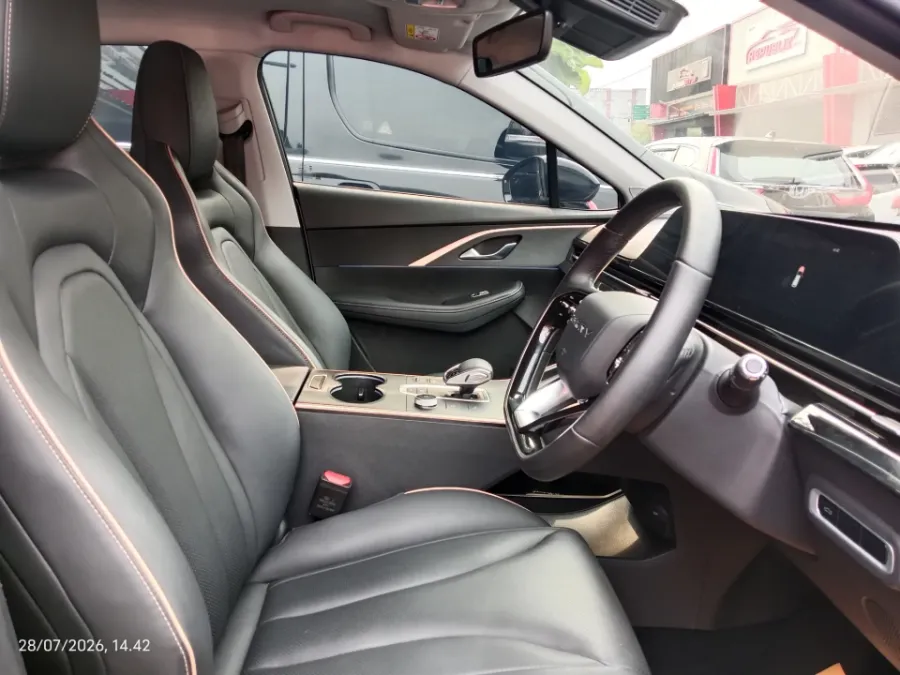 Foto Mobil Bekas Kabin Depan Chery Omoda 5 1.5 4x2 Luxury tahun 2023