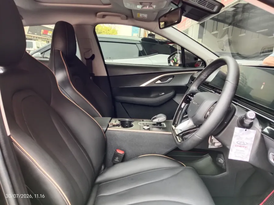 Foto Mobil Bekas Kabin Depan Chery Omoda 5 1.5 4x2 Luxury tahun 2023