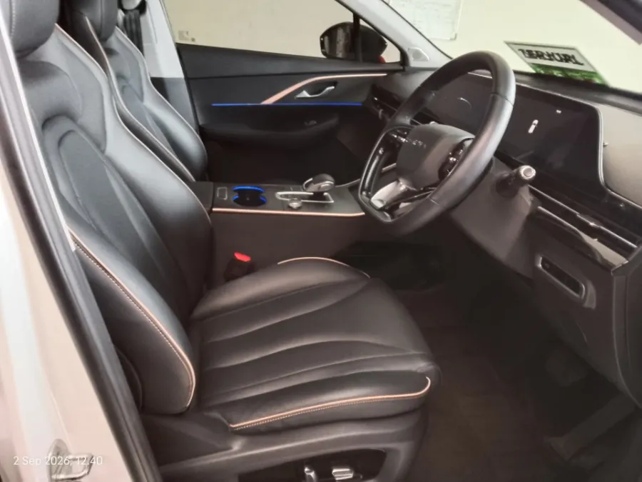Foto Mobil Bekas Kabin Depan Chery Omoda 5 1.5 4x2 Luxury tahun 2023