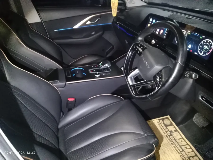 Foto Mobil Bekas Kabin Depan Chery Omoda 5 1.5 4x2 Luxury tahun 2023