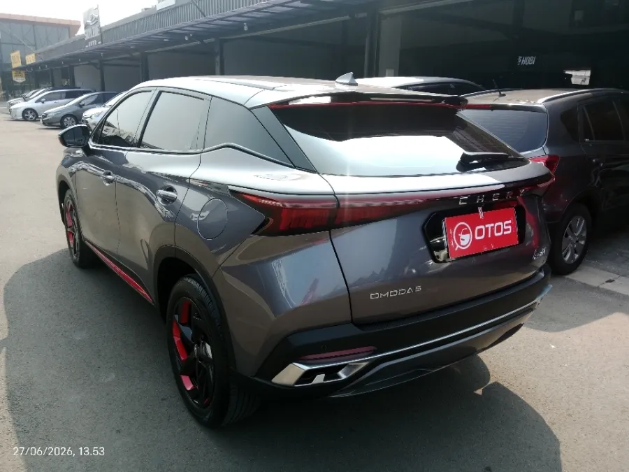 Foto Mobil Bekas Kiri Belakang Chery Omoda 5 1.5 4x2 Luxury tahun 2023