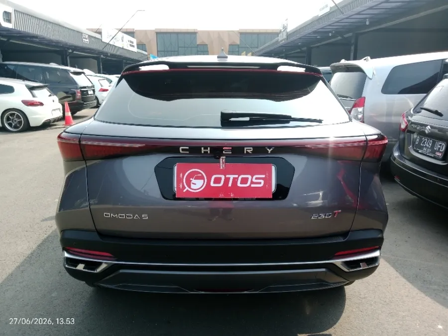 Foto Mobil Bekas Tampak Belakang Chery Omoda 5 1.5 4x2 Luxury tahun 2023