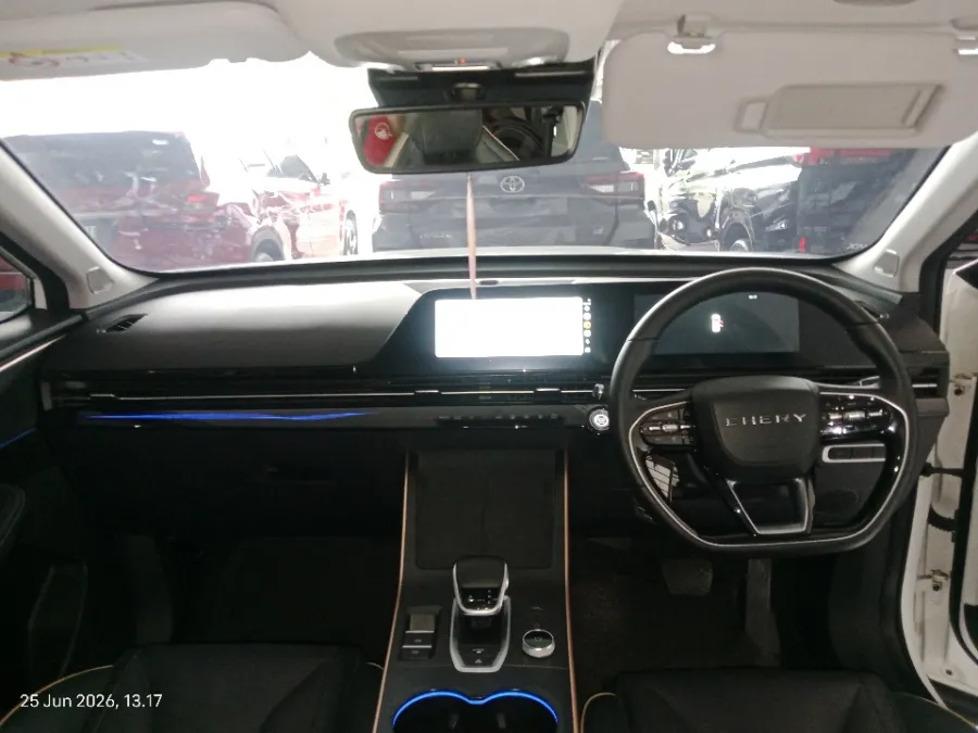 Foto Mobil Bekas Dashboard Chery Omoda 5 1.5 4x2 Luxury tahun 2024