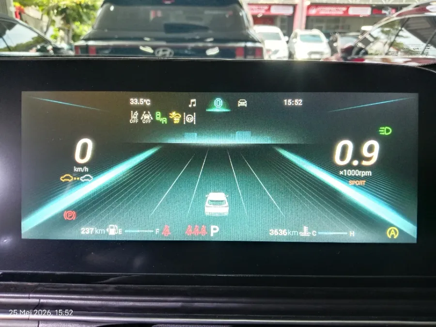 Foto Mobil Bekas Odometer Chery Omoda 5 1.5 4x2 Luxury tahun 2025